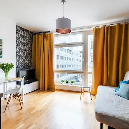 Korneysquare Centre Apartment *